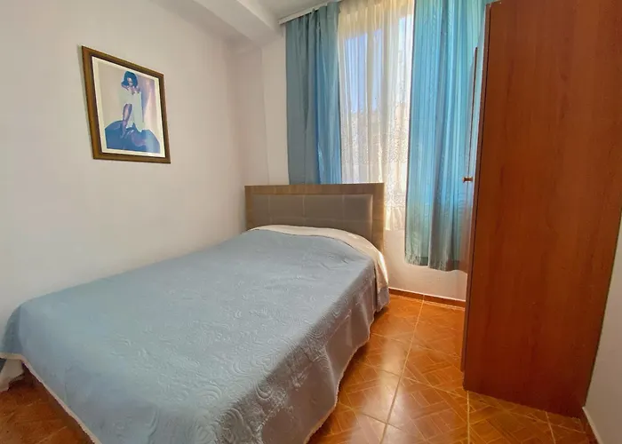 Joni's Apartment Spille